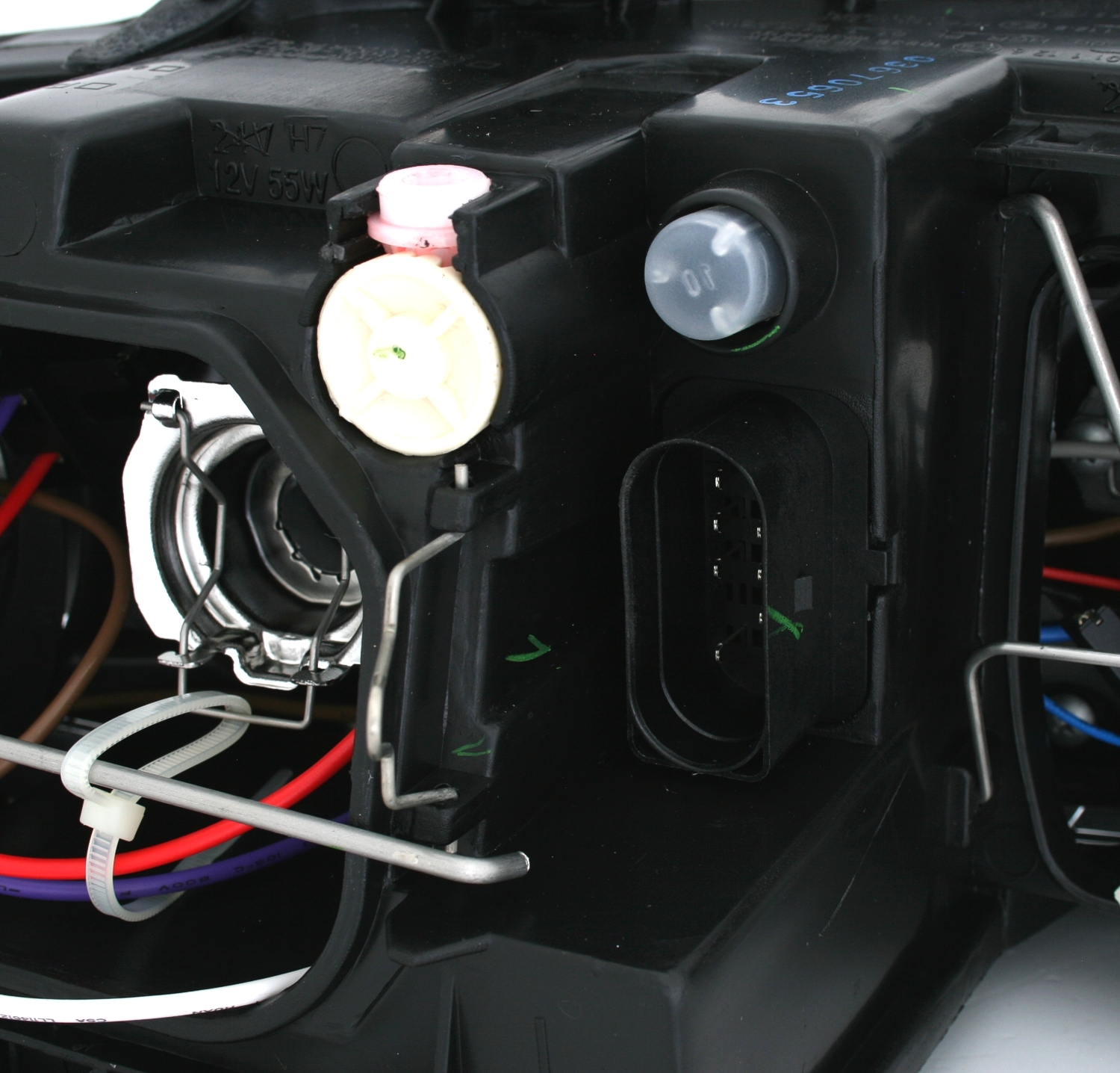 Scheinwerfer für Audi A4 8E / rechts              