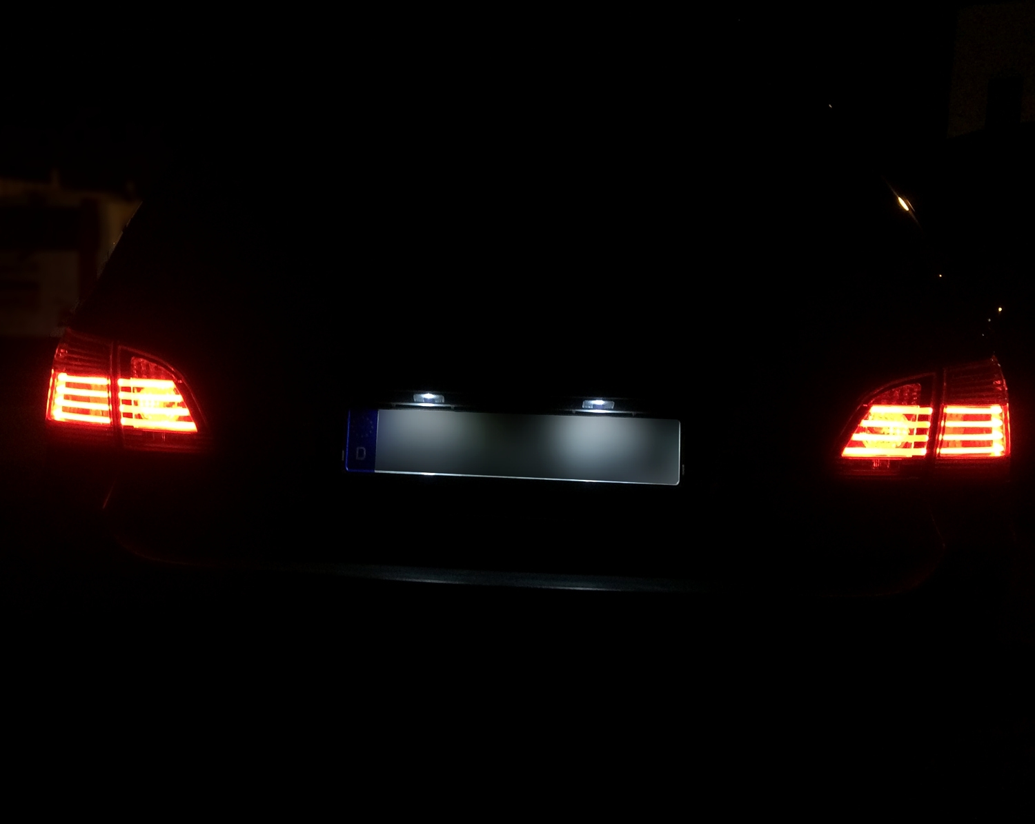 LED Rückleuchten Set für 5er BMW E61 in Rot-Weiß  