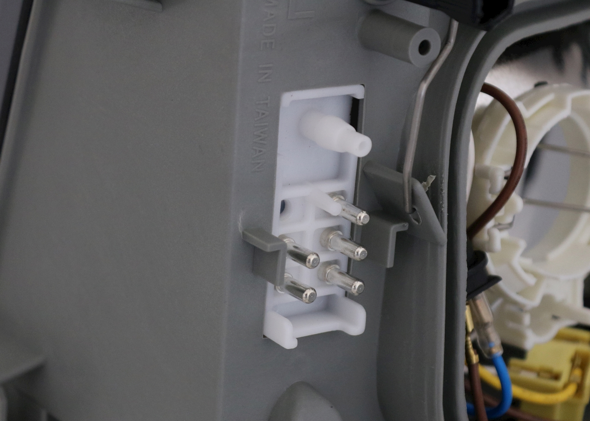 Scheinwerfer für Mercedes E-Klasse W124 / links