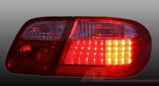 LED Rückleuchten für Mercedes W210 in Rot-Weiß