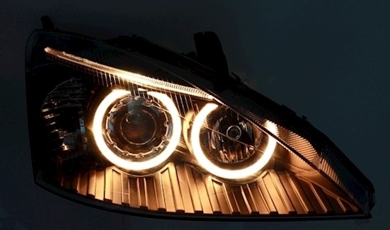 Angel Eyes Scheinwerfer für Ford Focus 1 in Schw.