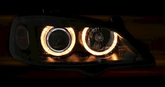 Angel Eyes Scheinwerfer für Opel Astra G in Schw.