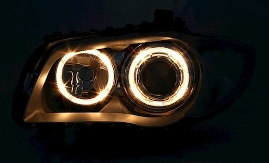 Angel Eyes Scheinwerfer für 1er BMW E8_ in Schwarz