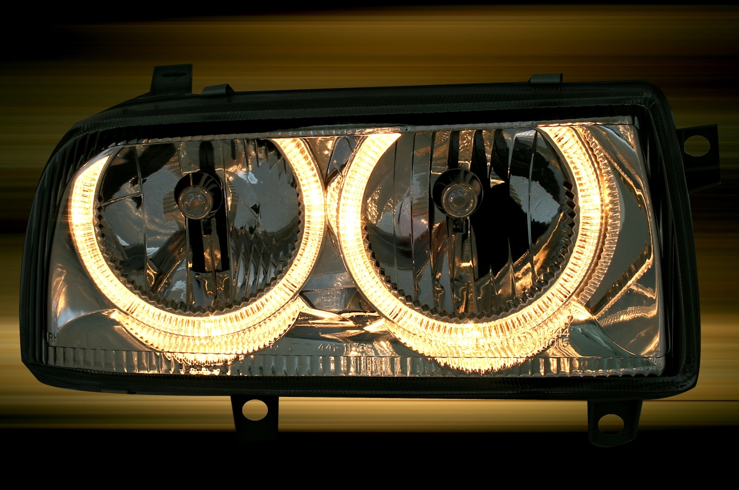 Angel Eyes Scheinwerfer für VW Vento in Chrom