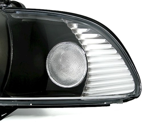 Angel Eyes Scheinwerfer für 5er BMW E39 in Schwarz