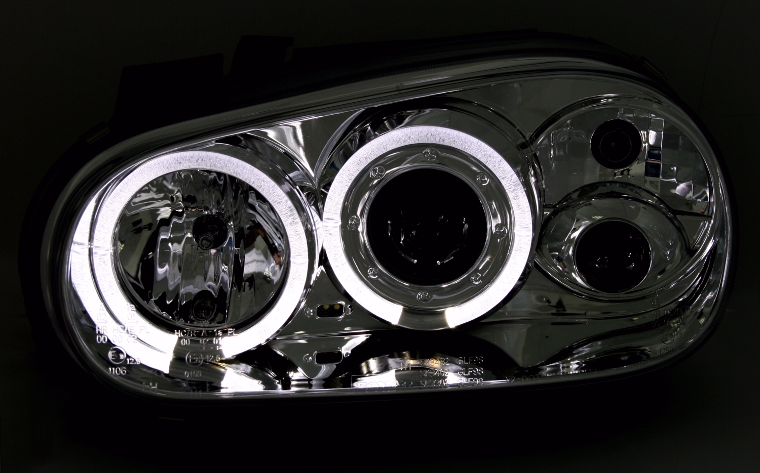 Angel Eyes Scheinwerfer für W Golf 4 in Chrom     