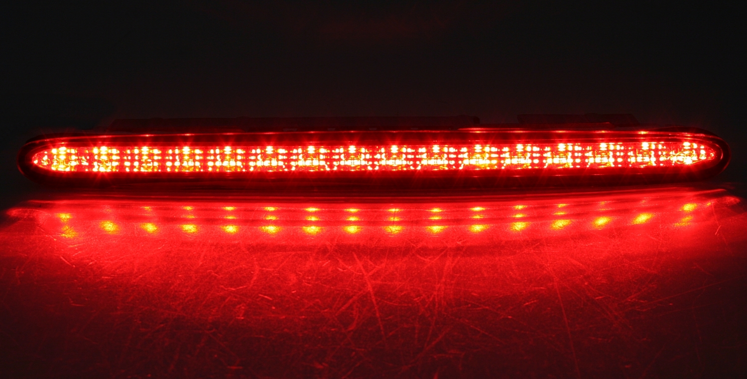 Drittes Bremslicht für Mercedes SL R230 in Rot