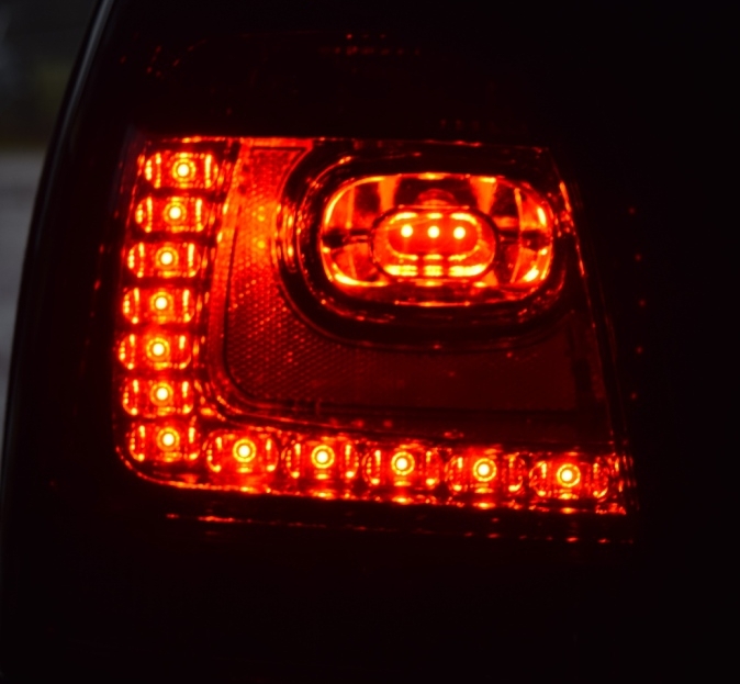 LED Rückleuchten Set für VW Polo 9N in Rot-Smoke