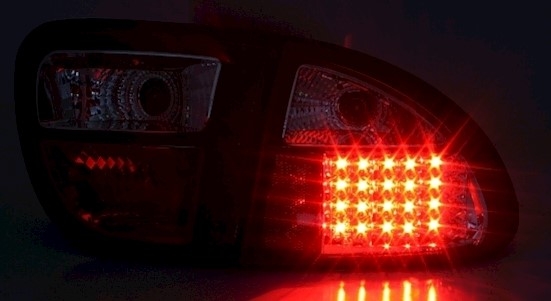 LED Rückleuchten für Seat Leon 1M in Schwarz
