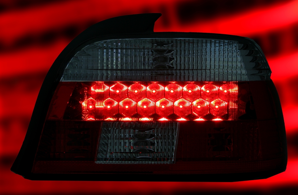 LED Rückleuchten für 5er BMW E39 Facelift in R/S