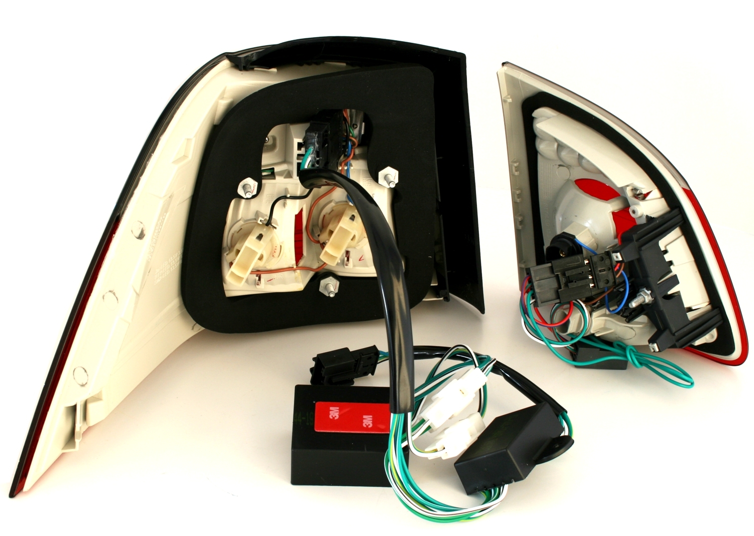 LED Rückleuchten Set für 5er BMW E61 in Rot-Weiß  