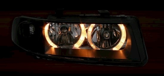 Angel Eyes Scheinwerfer für Seat Leon in Schwarz