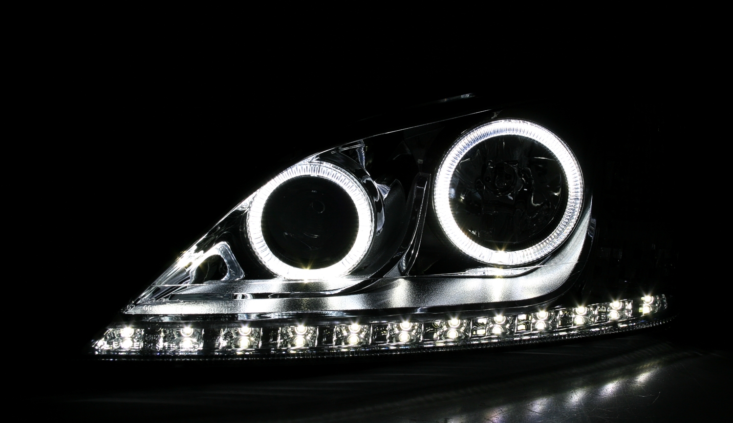 Angel Eyes Scheinwerfer für Ford Mondeo MK3