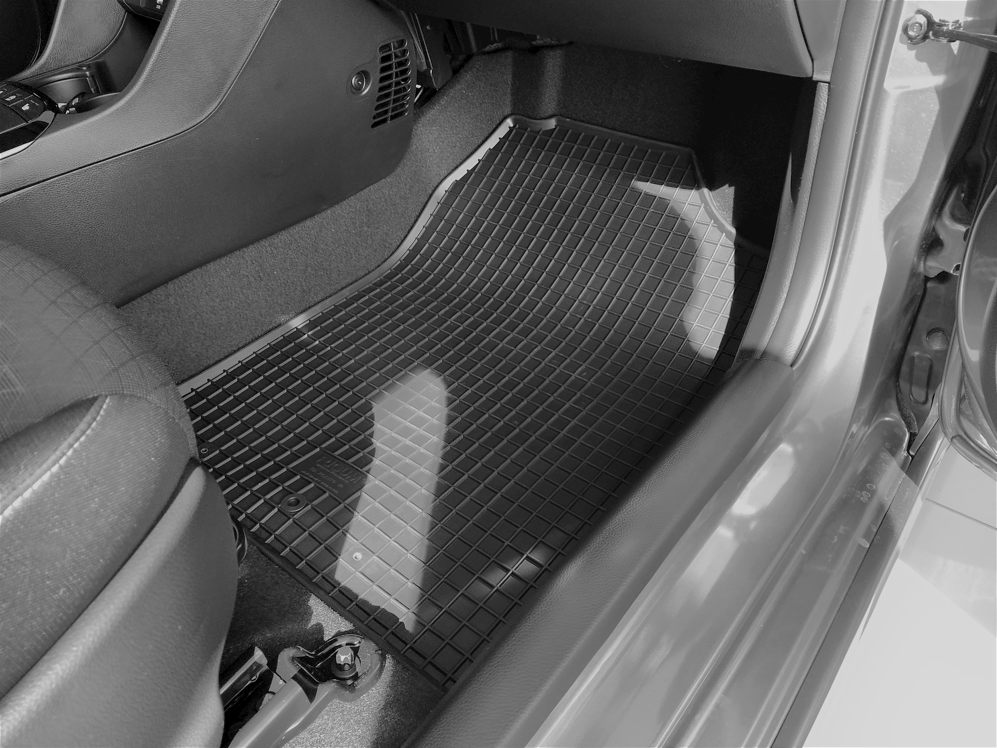 Gummi Fußmatten für Kia Picanto 3