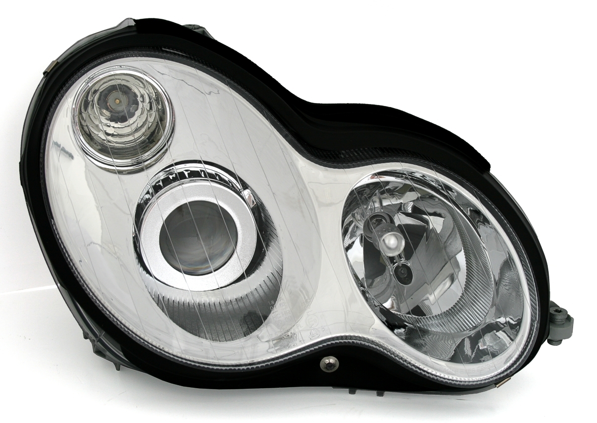 Scheinwerfer für Mercedes W203 C-Klasse in Chrom