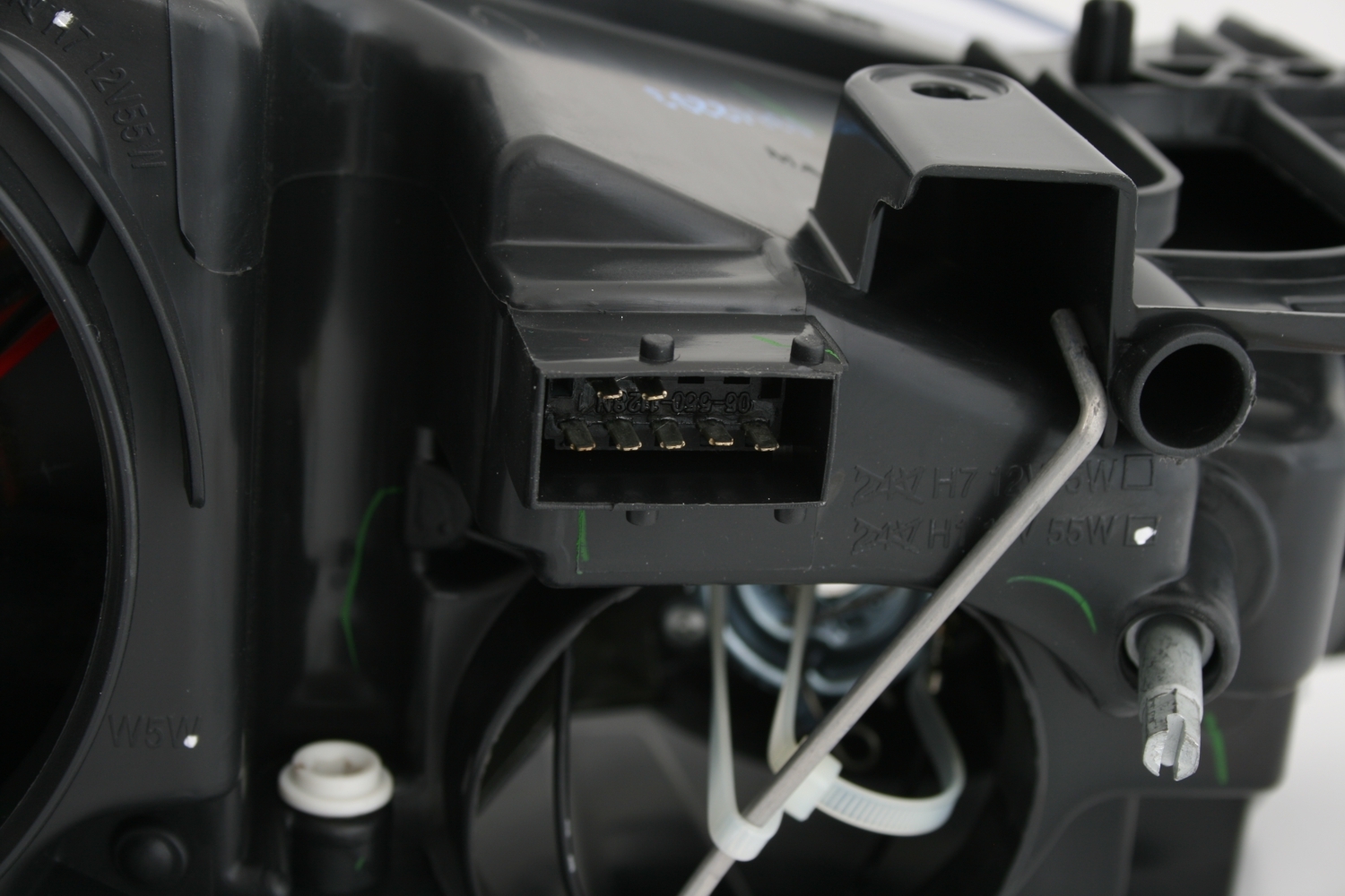 Scheinwerfer für Peugeot 207 / links