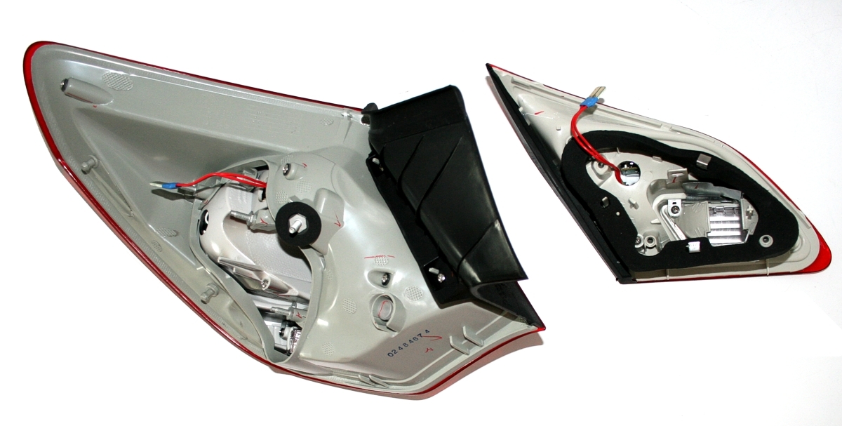 LED Rückleuchten für Opel Astra J in Rot-Weiß