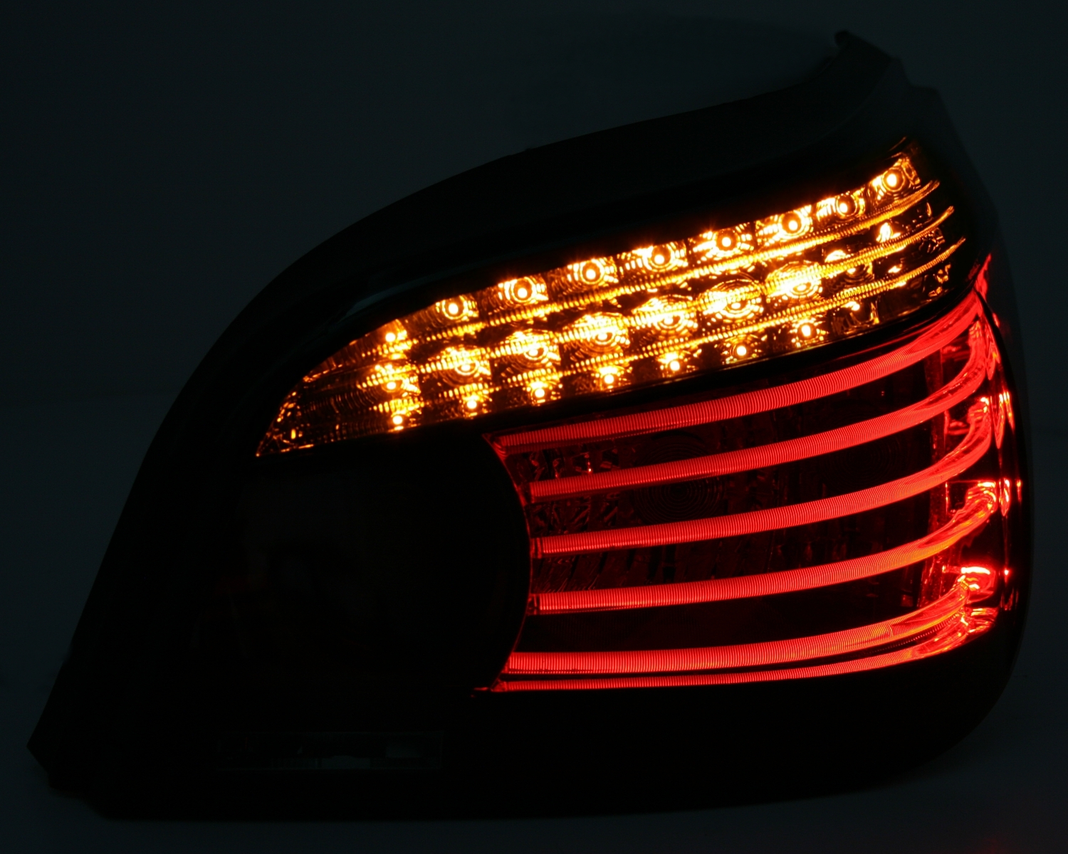 LED Rückleuchten Set für 5er BMW E60 in Rot-Weiß