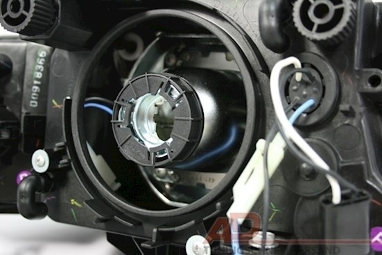 Angel Eyes Scheinwerfer für 5er BMW E39 in Chrom