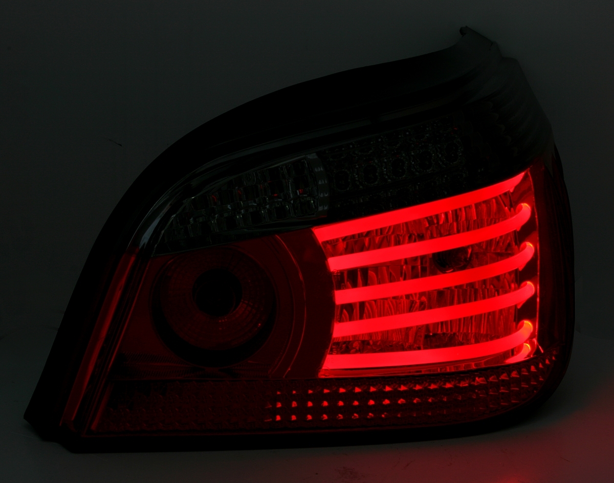 LED Rückleuchten für 5er BMW E60 Limo in Rot-Weiß