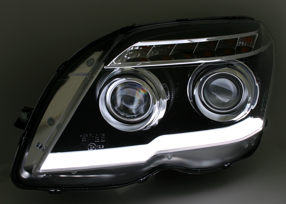 Sky Wing Scheinwerfer Set für Mercedes X204 GLK