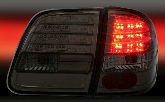 LED Rückleuchten für Mercedes S210 in Smoke